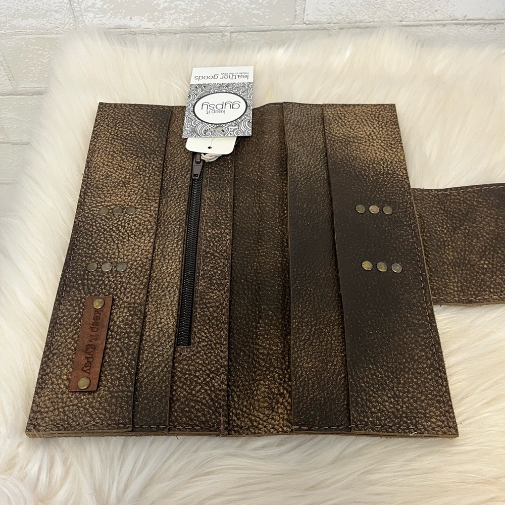 Keep It Gypsy Upcycled Croc Embossed Leather Large Wallet - Picture 6 of 8